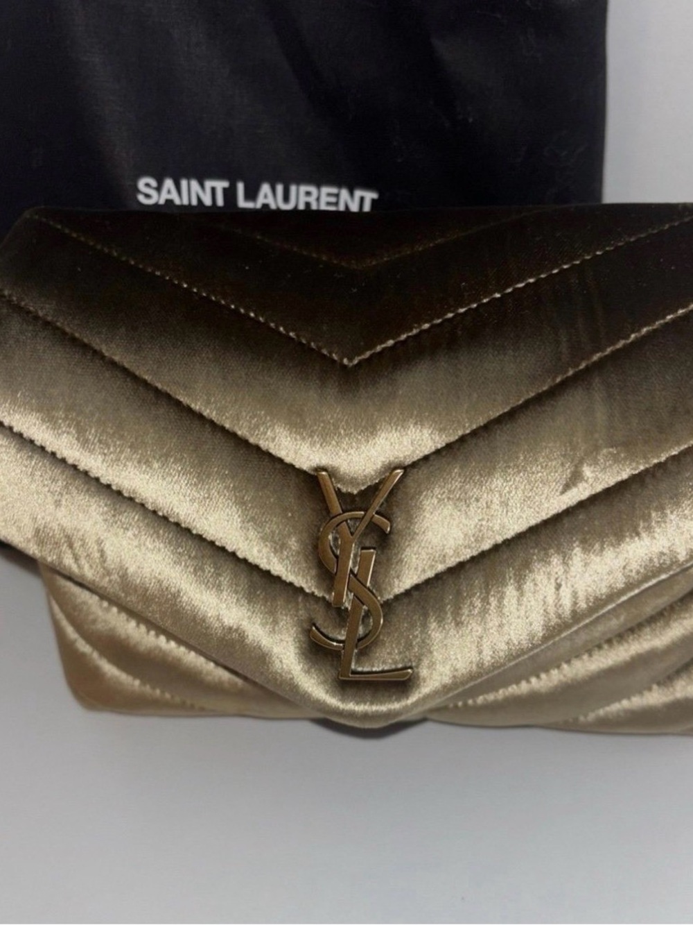Saint Laurent Toy Loulou crossbody NWT